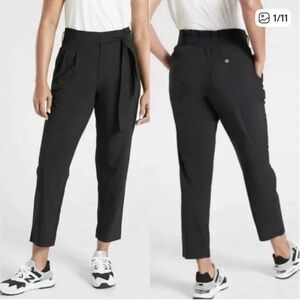 Athleta Skyline II Black Paperbag Cropped Pants